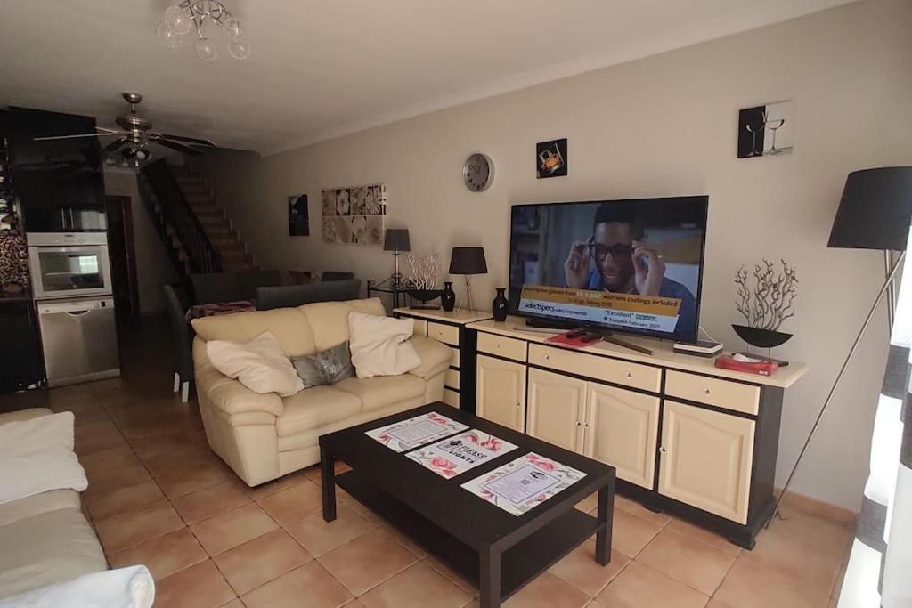 Casa Donn - El Sultan 63 - Luxury 3 Bed Villa With Fast Fibre Internet Коралео Екстериор снимка
